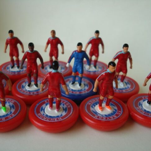 Equipo Subbuteo 2K4 F.C. Bayer Munchen