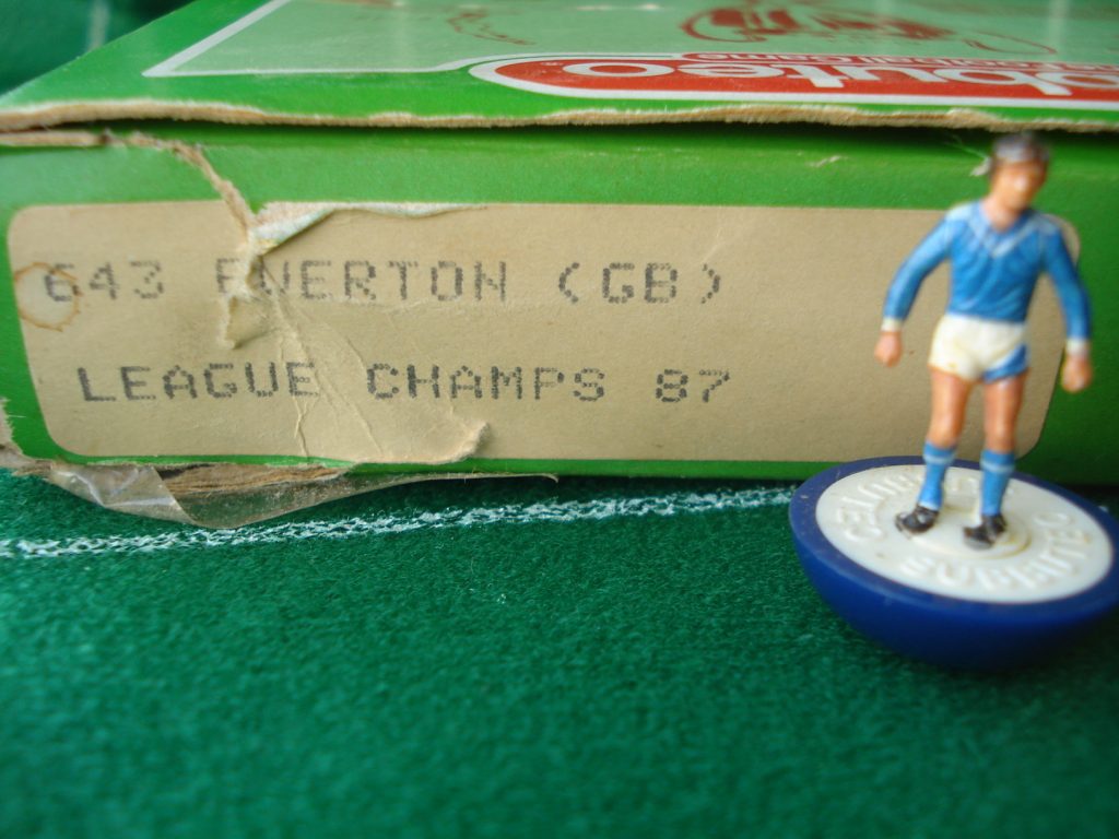 SUBBUTEO LW REF 574 MAN UTD '85 F.A. CUP WINNERS, IN ORIGINAL