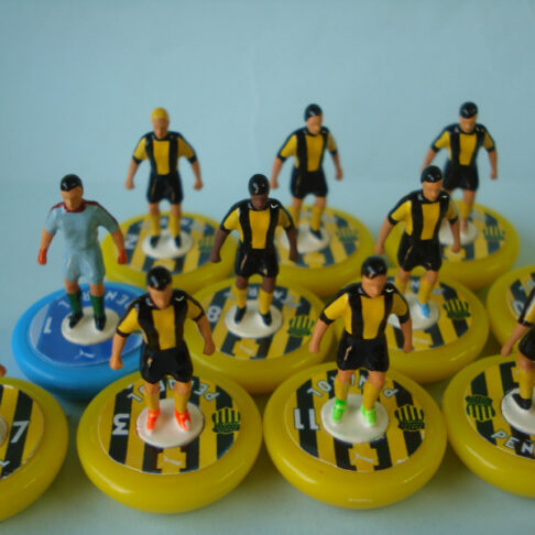 Equipo Subbuteo 2k4 Peñarol (Uruguay)