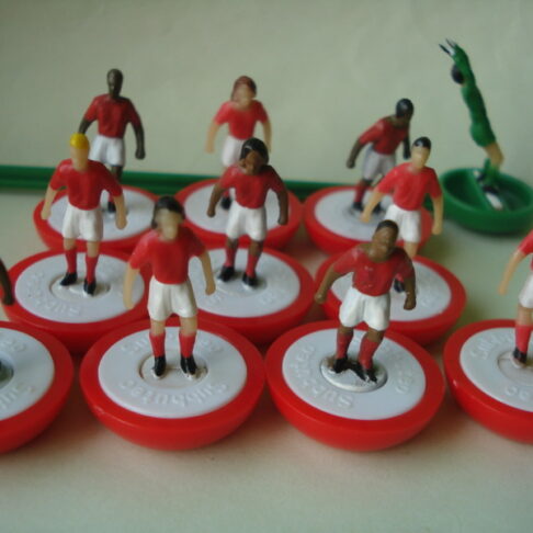 Subbuteo Original sin Caja Benfica/Gales/Real Murcia