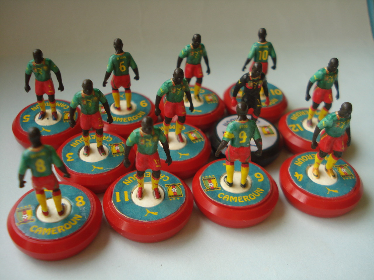 Equipo Profesional Bases Q.E. Camerún 2002