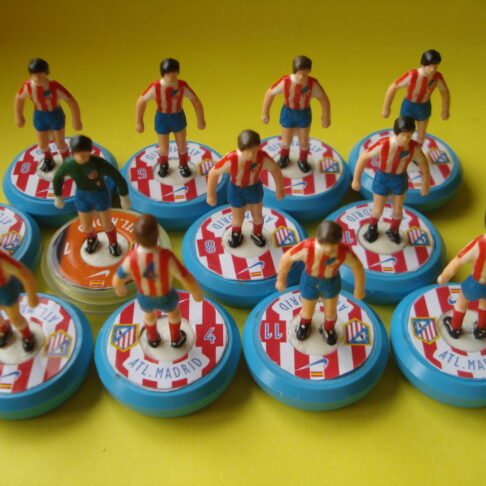 Equipo Profesional Bases Q.E. AT. de Madrid Finalista Copa de Europa 1974